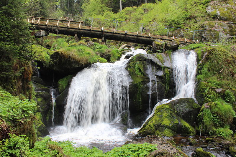 File:Triberg Waterfall 2.JPG