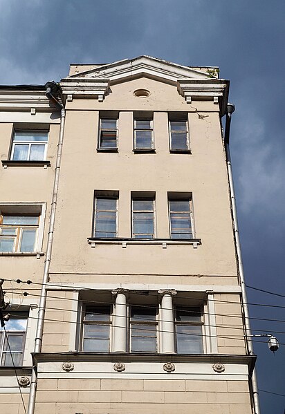 File:Tryokhprudny 10-2 detail May 2009 03.JPG