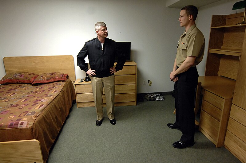 File:US Navy 100331-N-9818V-032 Master Chief Petty Officer of the Navy (MCPON) Rick West tours the room of Cryptologic Technician (Interpretive) 3rd Class Alex Pototsky during his tour of the barracks at Navy Information Operations.jpg