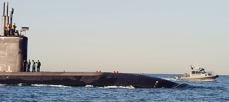 File:US Navy 110124-N-4332C-281 Sailors escort a submarine through the San Diego Harbor during a passenger loading and unloading.jpg