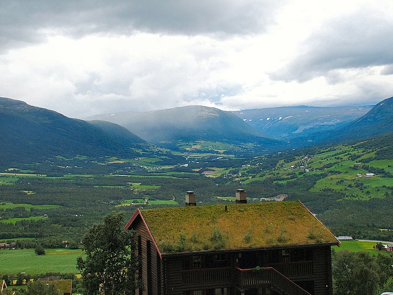 File:Utsikt over Oppdal.jpg