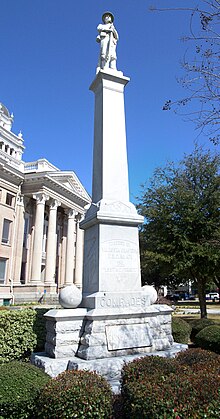 Monument to Confederate soldiers who perished, located in front of Lowndes County Courthouse Valdosta GA crths monument vpano01.jpg