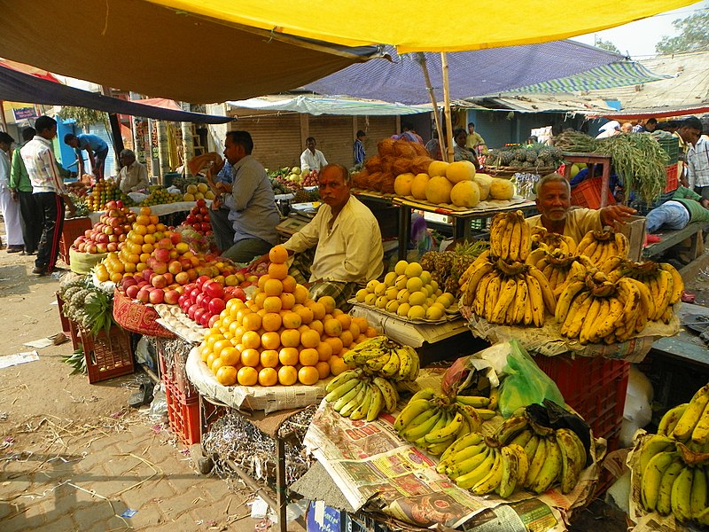 File:Varanasi 254a fruit bazaar (34089496940).jpg
