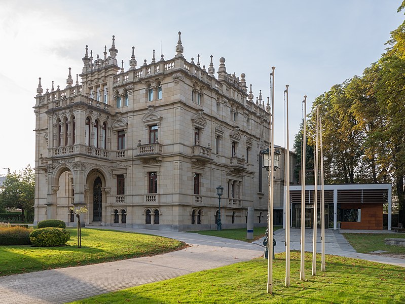 File:Vitoria - Museo de Bellas Artes 01.jpg