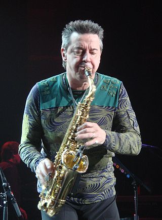 <span class="mw-page-title-main">Walter Parazaider</span> American woodwind musician (born 1945)