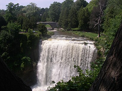 How to get to Spencer Gorge Conservation Area with public transit - About the place