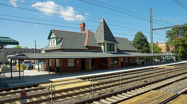 Wayne Station on SEPTA's Paoli/Thorndale Line after renovations in 2010