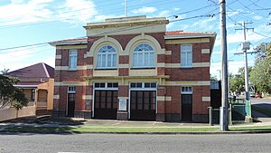 Wynnum Ambulance Station, 2014 02.jpg