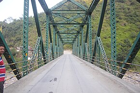 Yamuna jembatan dekat Mussourie 02.jpg