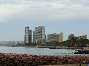 Edificios en la bahía.