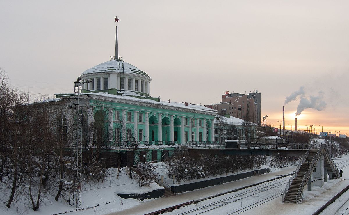 Жд вокзал мурманск фото