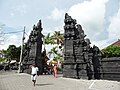 Вход не территорию храма Танах Лот, Бали, 2020-02-12.jpg