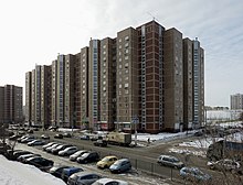 Apartment on Borisovskiye Prudy street, Moscow, where one of the bombs was found and disarmed in September 1999. Dom etot khoteli vzorvat' L1100063.jpg