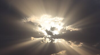 Crepuscular rays before sunset, Tikveš