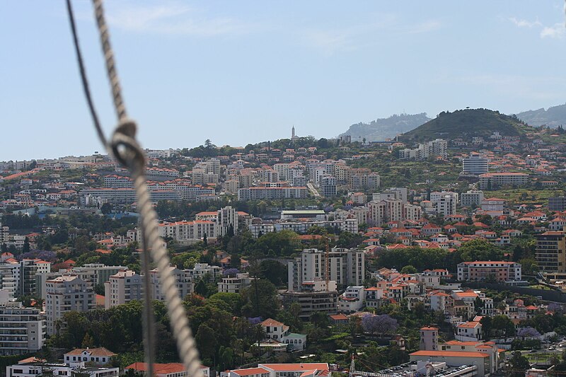 File:014 West Funchal from balloon.jpg