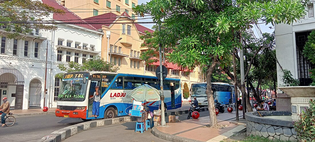 Jalur Purabaya–JMP via Tol (Bus kota di Surabaya)