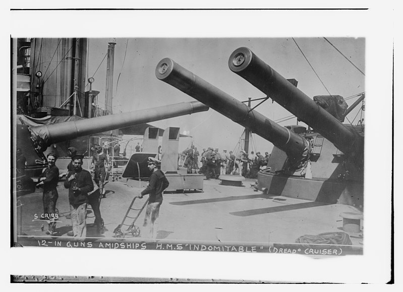 File:12-in. guns amid ships HMS INDOMITABLE (Dread Cruiser) LCCN2014696878.jpg