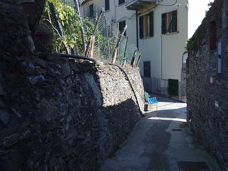 File:19018 Corniglia, Province of La Spezia, Italy - panoramio (2).jpg