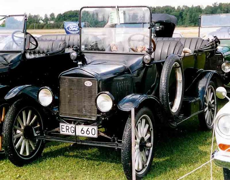 File:1919 Ford Model T Touring ERG660.jpg