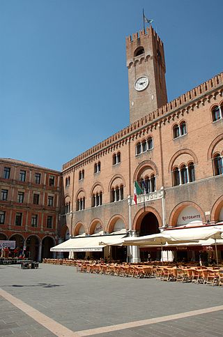 <span class="mw-page-title-main">Piazza dei Signori, Treviso</span>