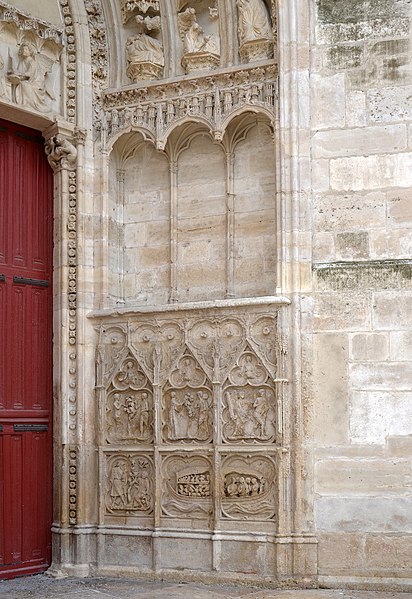 File:2012--DSC 0544--Portail-gauche-de-la-facade-occidentale-de-la-cathédrale-d'Auxerre.jpg