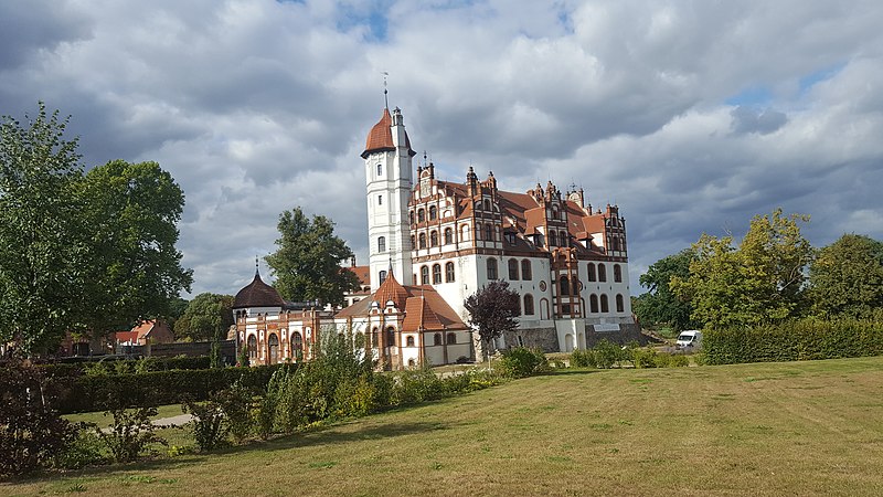 File:20190906.Schloss.Basedow.-018.jpg