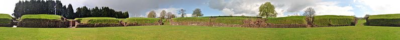 File:360° panorama of amphitheater at Caerleon.jpg