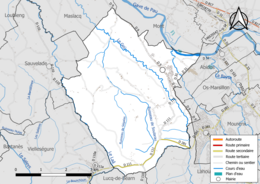 Carte en couleur présentant les réseau hydrographique de la commune