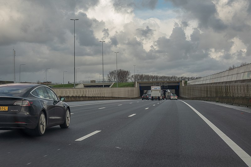 File:A4 - Aquaduct Ringvaart Haarlemmermeer of Ringvaartaquaduct richting Amsterdam ID510947.jpg