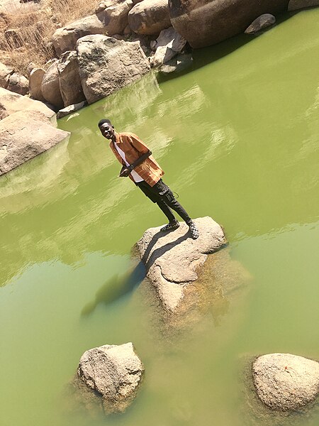 File:A beautiful river and stones, in Jigawa state.jpg