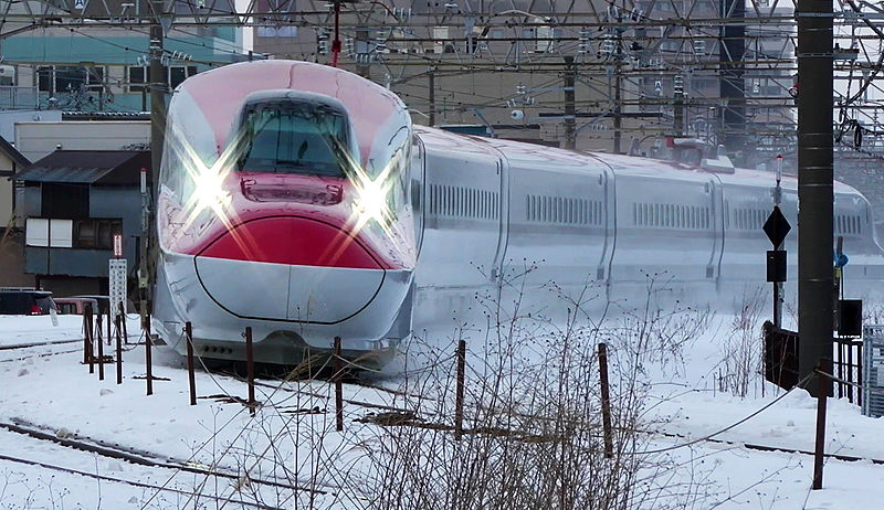 File:Akita Shinkansen.jpg