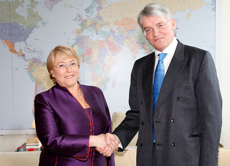 File:Andrew Mitchell meets Michelle Bachelet, head of UN Women.jpg