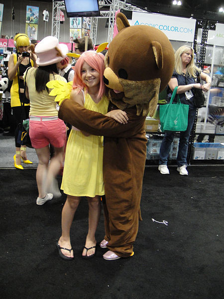 File:Anime Expo 2011 - Pedobear and a young friend (yikes!) (5917932362).jpg