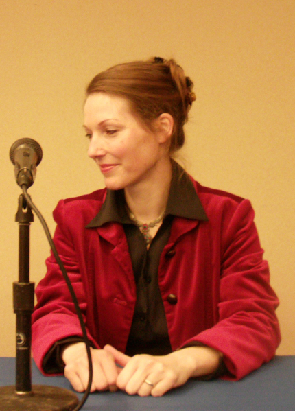 File:Anne fortier.png