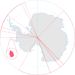 彼得一世島位置(紅色)、南極洲(白色)