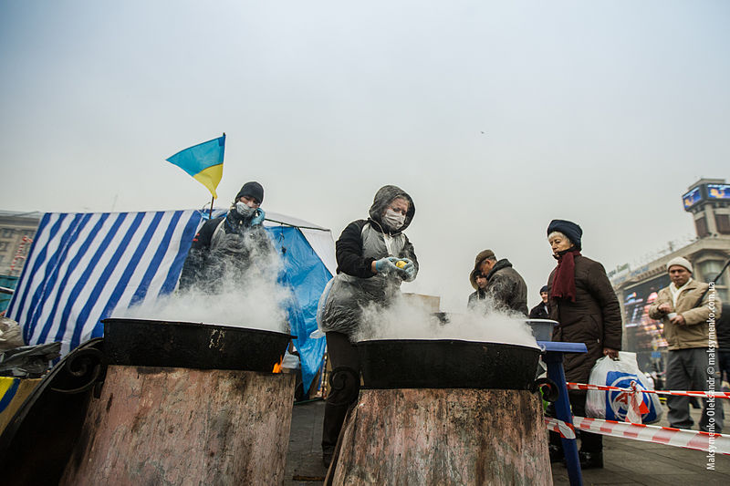 File:Anti-government protests in Kiev (13087560655).jpg