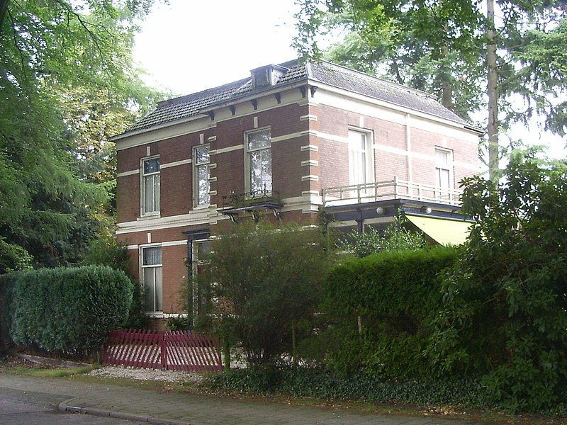 File:Apeldoorn-prinsmauritslaan-07070017.jpg