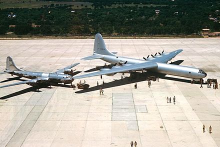 Б 36. B-36 Peacemaker. Бомбардировщику Convair b-36. Б-36 бомбардировщик. Convair b-36 «Миротворец».