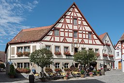 Bad Windsheim, Weinmarkt 6-20160821-001