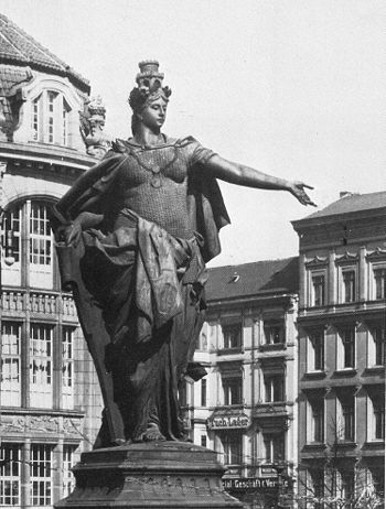 Berolina um 1900, auf dem Berliner Alexanderplatz