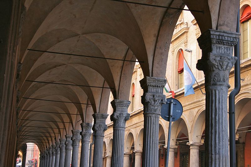 File:Bologna 2010-7.jpg