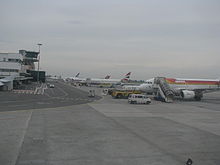 Main apron