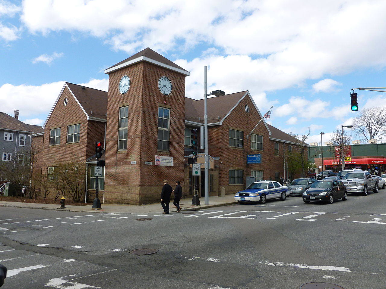 File:Boston Police Department District E-13 Station in Jamaica Plain ...