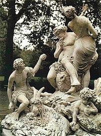 Jean-Baptiste Boudard: Skupina ticha, mramorová socha vo vojvodskom parku, Parma, 1766