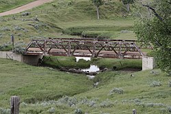 Brücke über Wild Horse Creek in der Nähe von Arvada, Wyoming auf der Arvada-Gillette Road.jpg