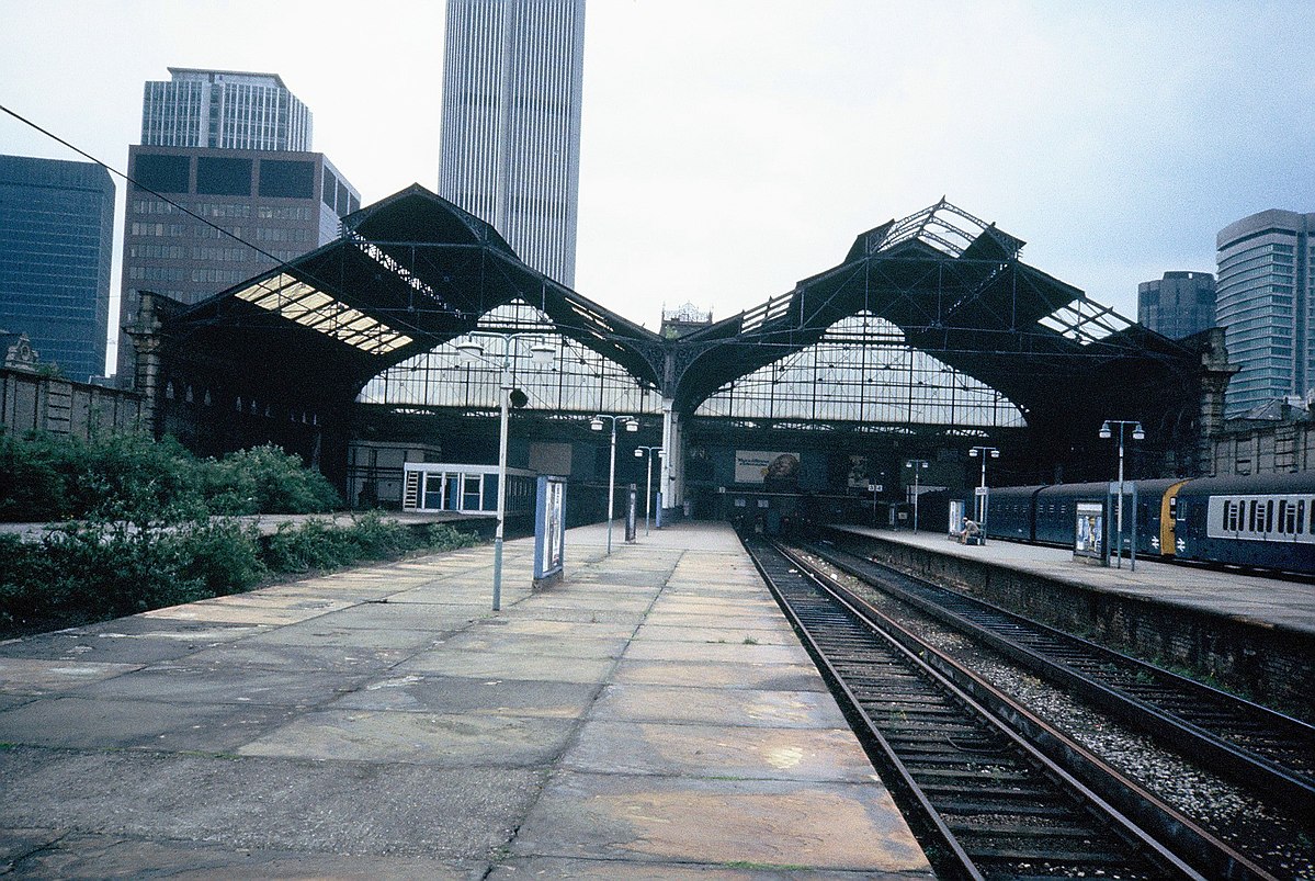 Broad street. Phone Station in 1980.