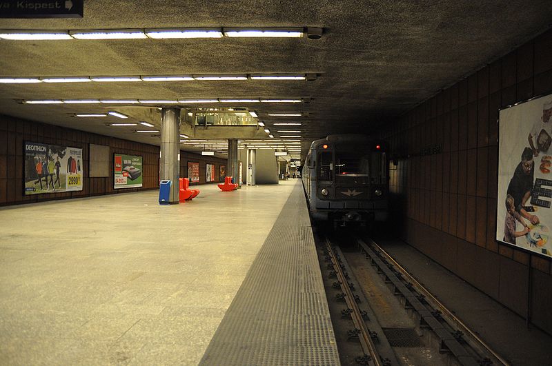 File:Budapest, metró 3, Lehel tér, 12.jpg