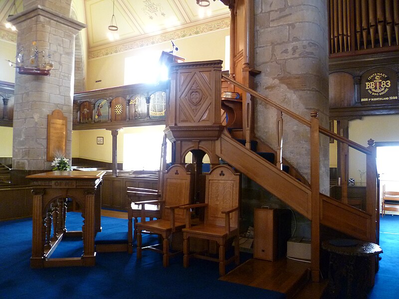 File:Burntisland Kirk interior.jpg