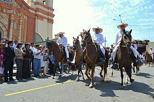 CaballosDePasoEnHuaman.jpg