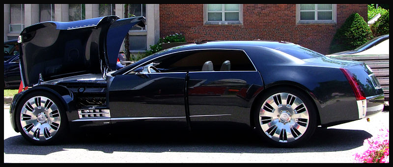 File:Cadillac Sixteen in Real Steel.jpg